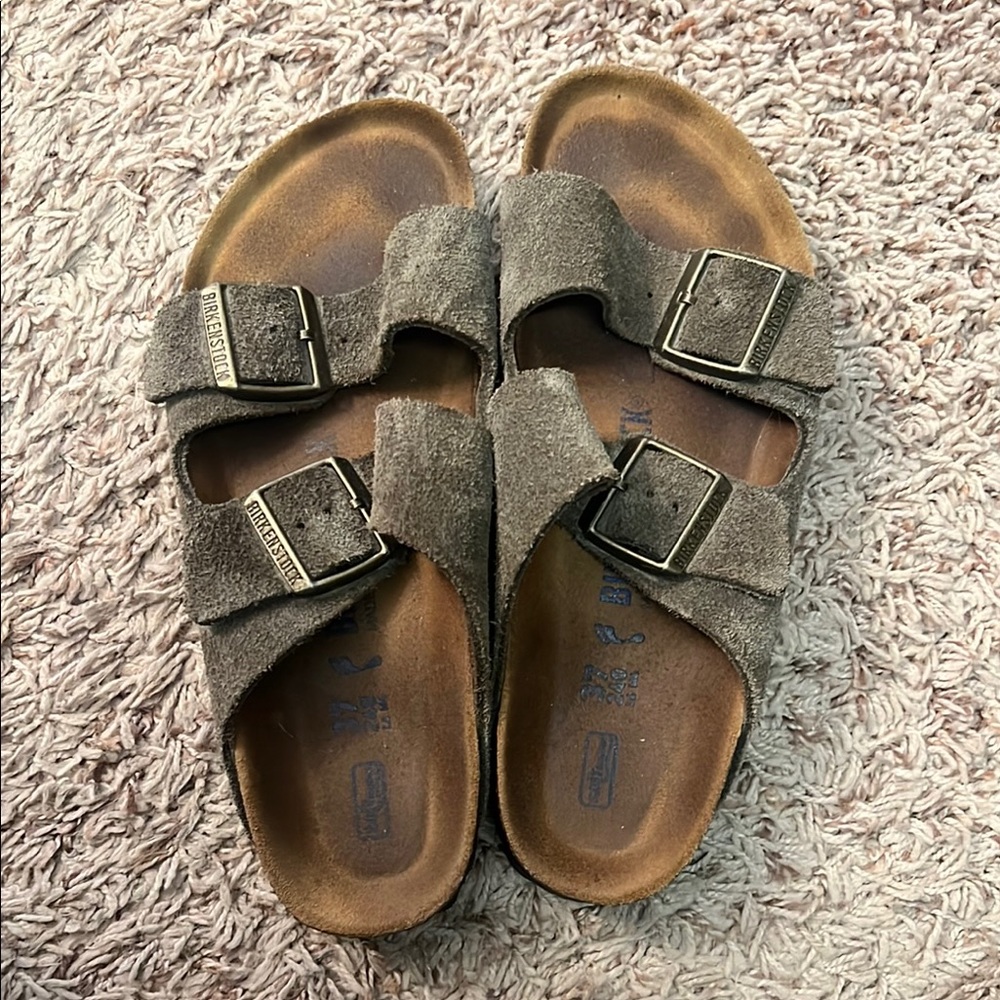 Birkenstock women’s green suede Sandals